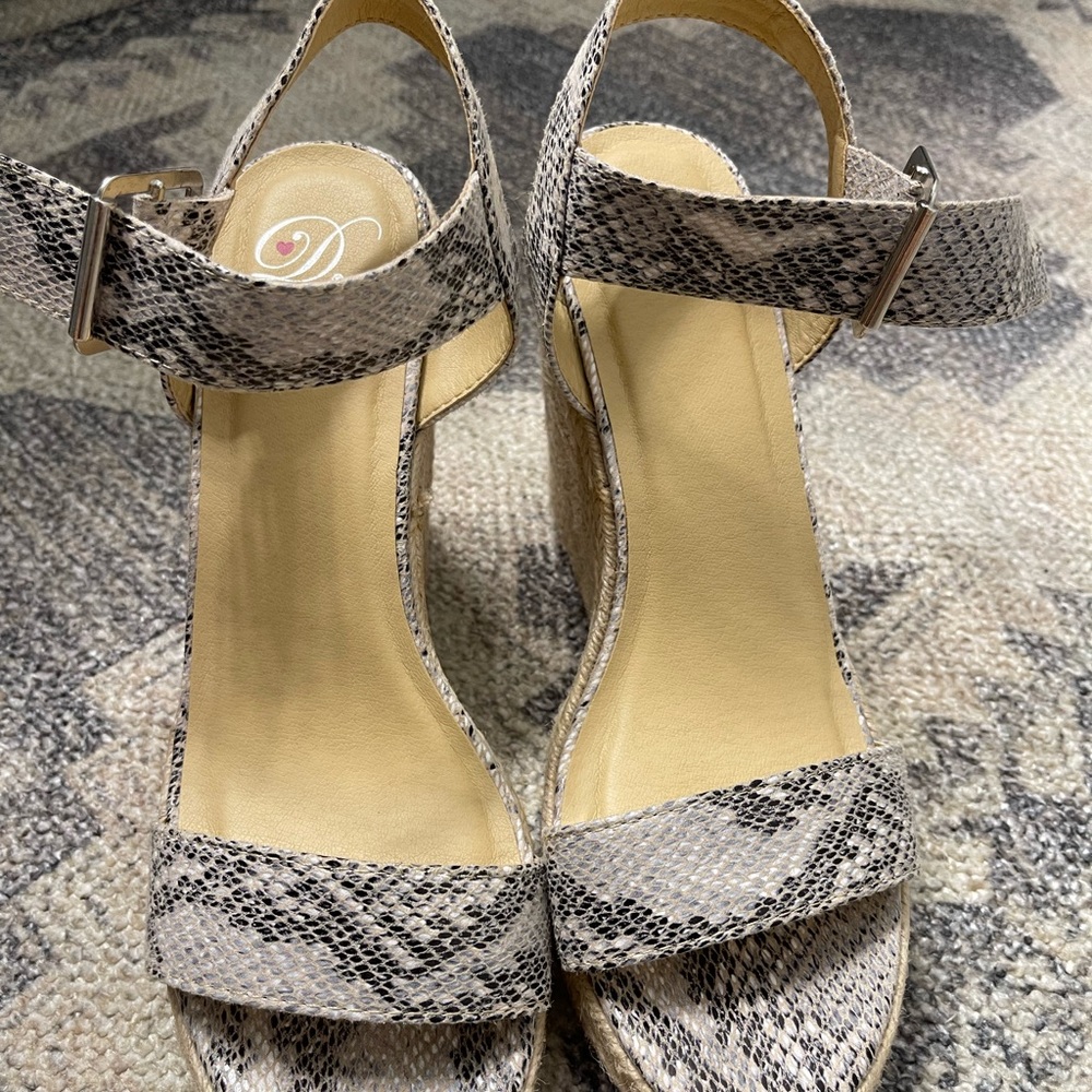 Wedges - Picture 2 of 3